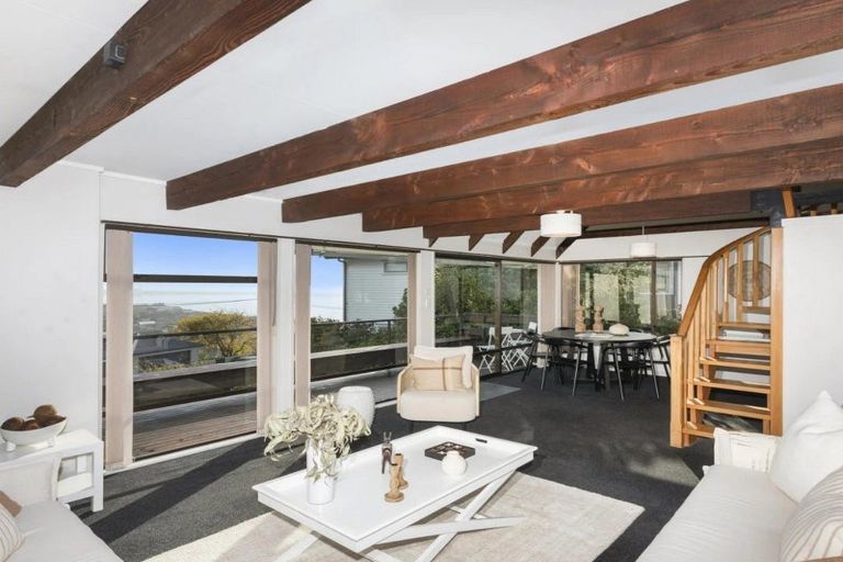 Photo of property in 1/17 Moncks Spur Road, Redcliffs, Christchurch, 8081