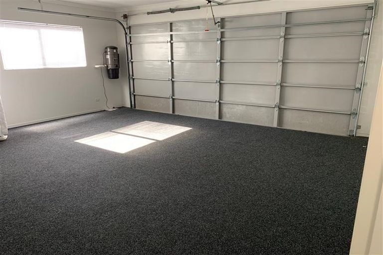 Photo of property in 6 Melmore Place, Pinehill, Auckland, 0632