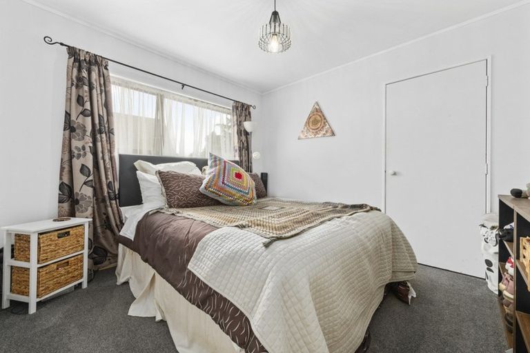 Photo of property in 77a Esmeralda Street, Welcome Bay, Tauranga, 3112