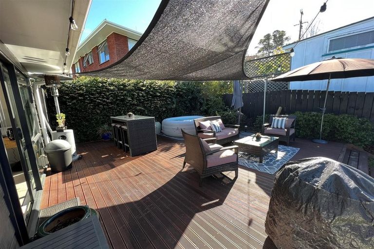 Photo of property in 2/287 Vipond Road, Stanmore Bay, Whangaparaoa, 0932