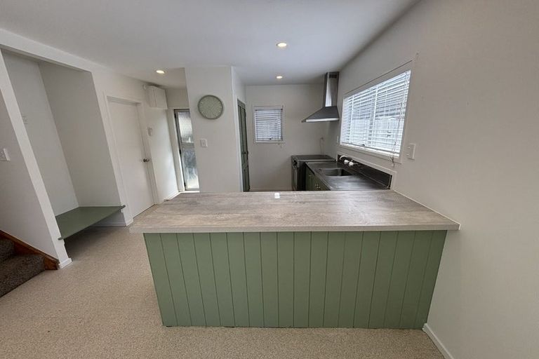 Photo of property in 3 Shepherds Road, Papakura, 2110