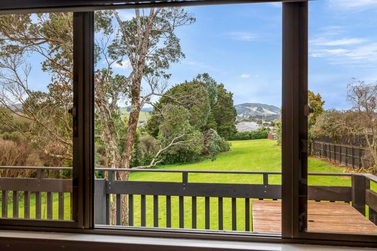 Photo of property in 124 Paramount Parade, Tikipunga, Whangarei, 0112