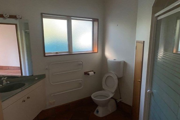 Photo of property in 68a Memorial Avenue, Ilam, Christchurch, 8053