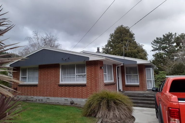 Photo of property in 52 Maymorn Road, Te Marua, Upper Hutt, 5018