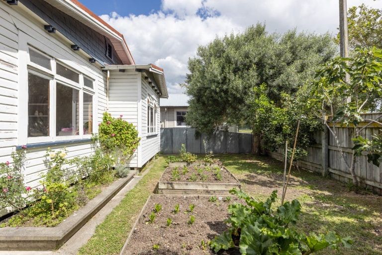 Photo of property in 24 Creagh Street, Te Awa, Napier, 4110