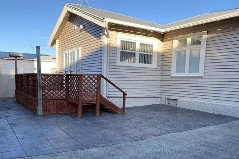 Photo of property in 25 Caledonia Street, Miramar, Wellington, 6022