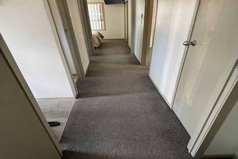 Photo of property in 1/560 Great South Road, Manukau, Auckland, 2025