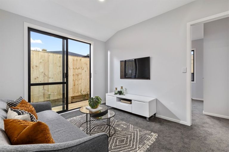 Photo of property in 51 Vinistra Road, Kumeu, 0810