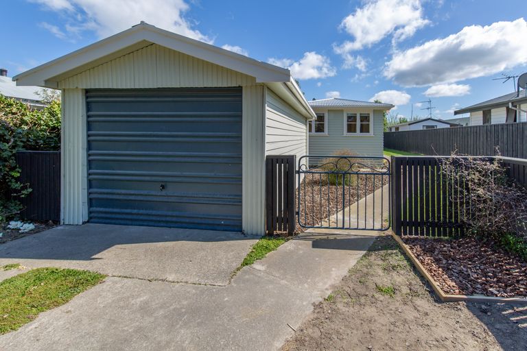 Photo of property in 34 Ferry Road, Woodend Beach, Kaiapoi, 7691