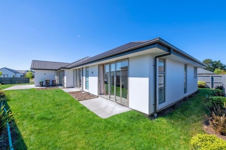 Photo of property in 6 Te Rau A Kaka Street, Marshland, Christchurch, 8083