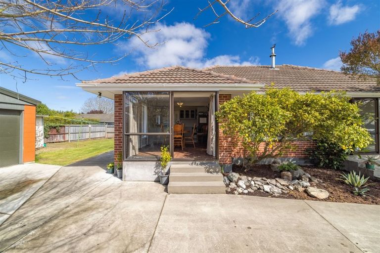 Photo of property in 28 Hudson Street, Bryndwr, Christchurch, 8053