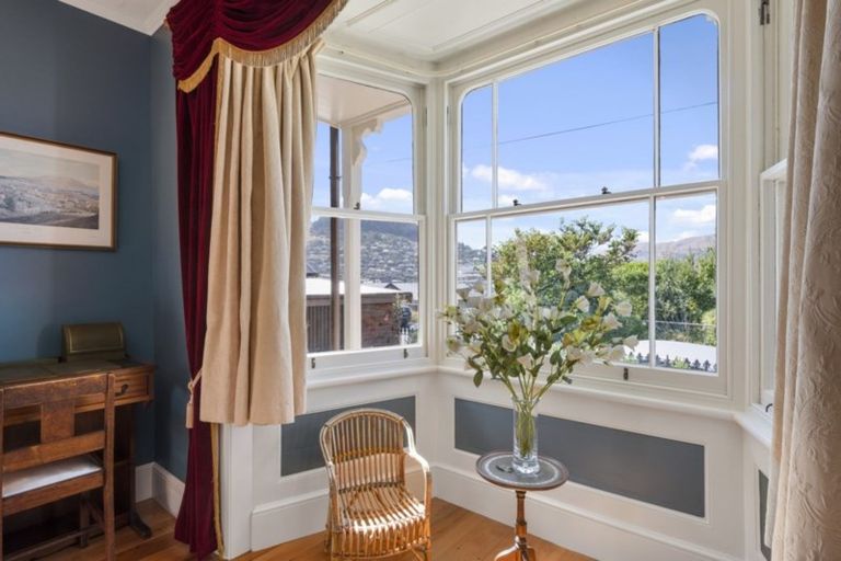 Photo of property in 16 Godley Quay, Lyttelton, 8082