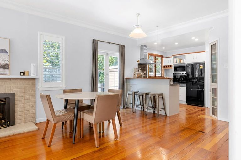 Photo of property in 6 Strowan Avenue, Fairfield, Hamilton, 3214