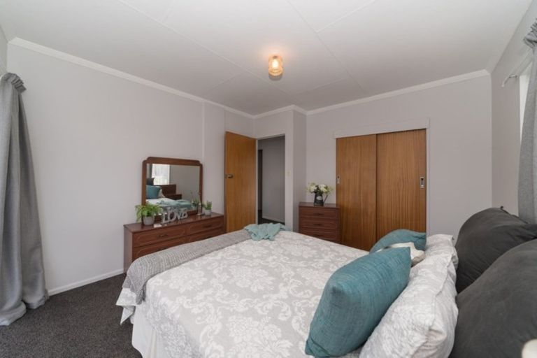 Photo of property in 2 Moyne Avenue, Milson, Palmerston North, 4414