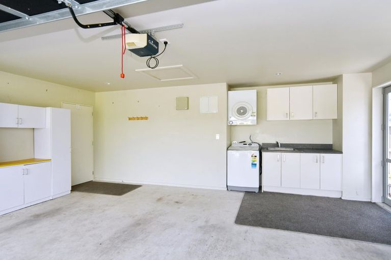 Photo of property in 33 Cognac Drive, Yaldhurst, Christchurch, 8042