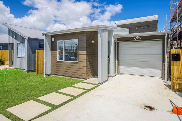 Photo of property in 25 Clayden Shuttleworth Street, Papakura, 2110