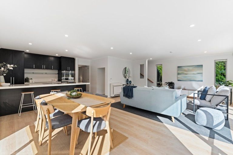 Photo of property in 8a Queen Street, Brighton, Dunedin, 9035