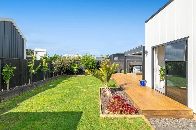 Photo of property in 7 Hampton Mews, Snells Beach, 0920