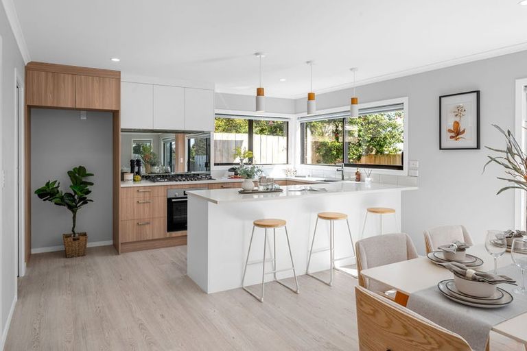 Photo of property in 30a Alison Street, Hamilton Lake, Hamilton, 3204