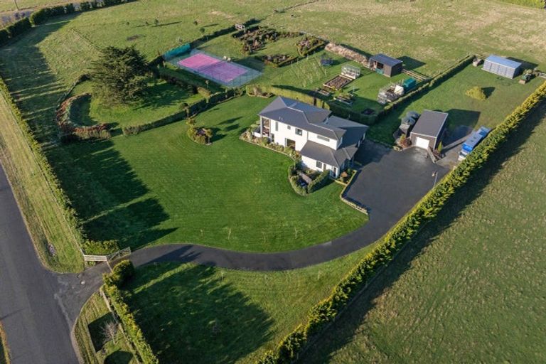 Photo of property in 1 Hayfield Terrace, Cust, Rangiora, 7471
