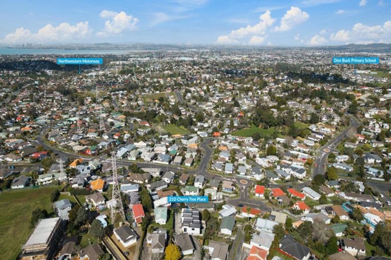 Photo of property in 21c Cherry Tree Place, Massey, Auckland, 0614