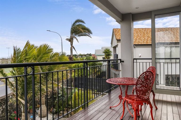 Photo of property in 1 Macleans Road, Bucklands Beach, Auckland, 2014