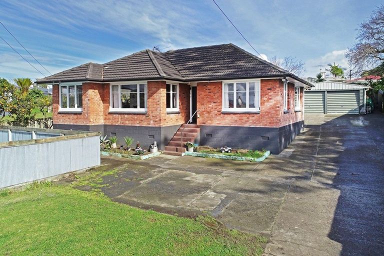 Photo of property in 37 Thompson Terrace, Manurewa, Auckland, 2102