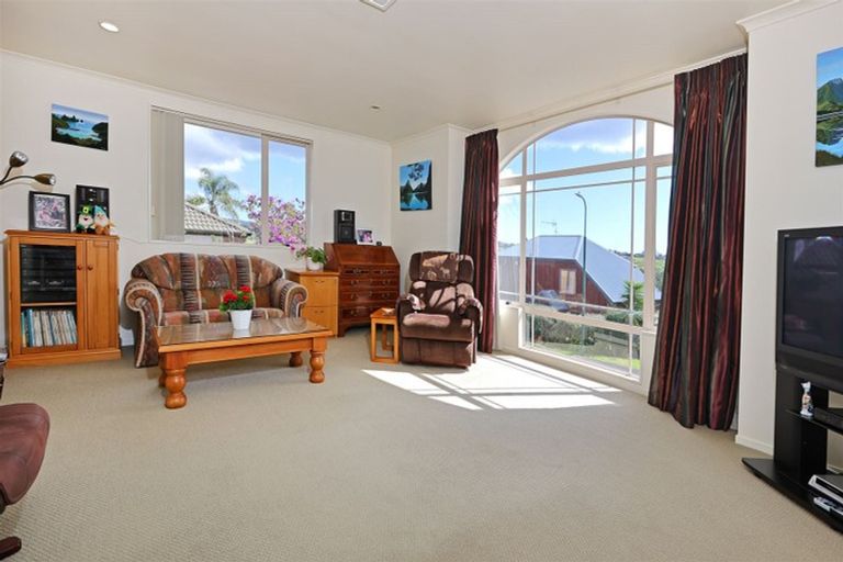 Photo of property in 7 Natasha Lane, Henderson, Auckland, 0612