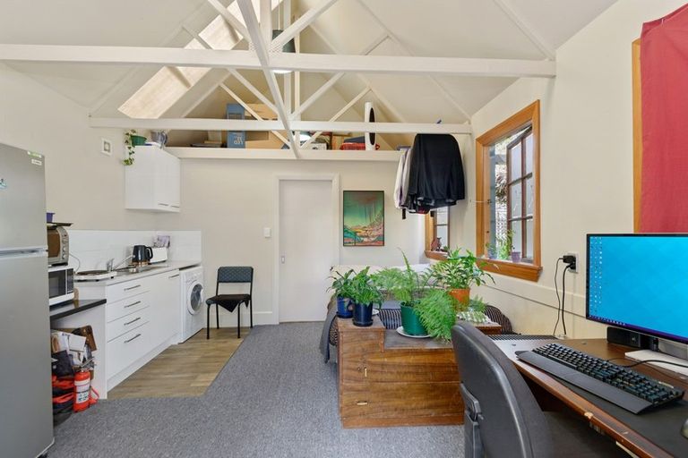 Photo of property in 4 Claxton Place, Saint Martins, Christchurch, 8022