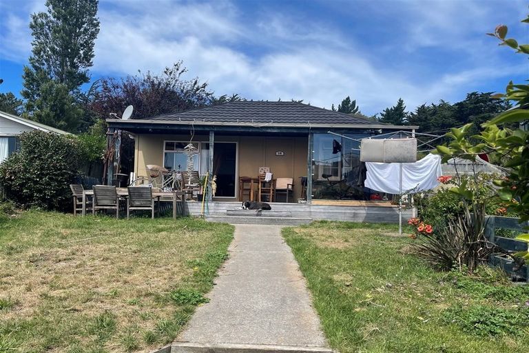 Photo of property in 58 Rotten Row, Waikuku Beach, 7473