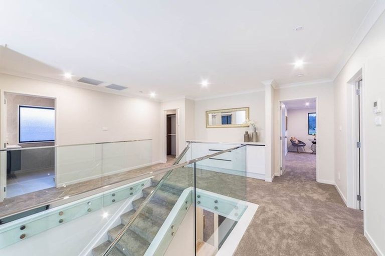 Photo of property in 9 David Rogers Lane, Swanson, Auckland, 0614