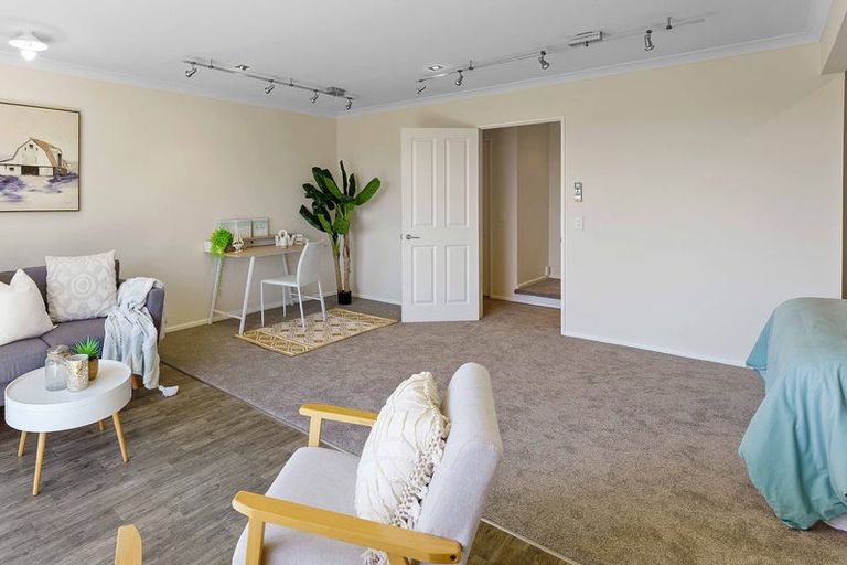 Photo of property in 7 Matata Place, Waikanae, 5036