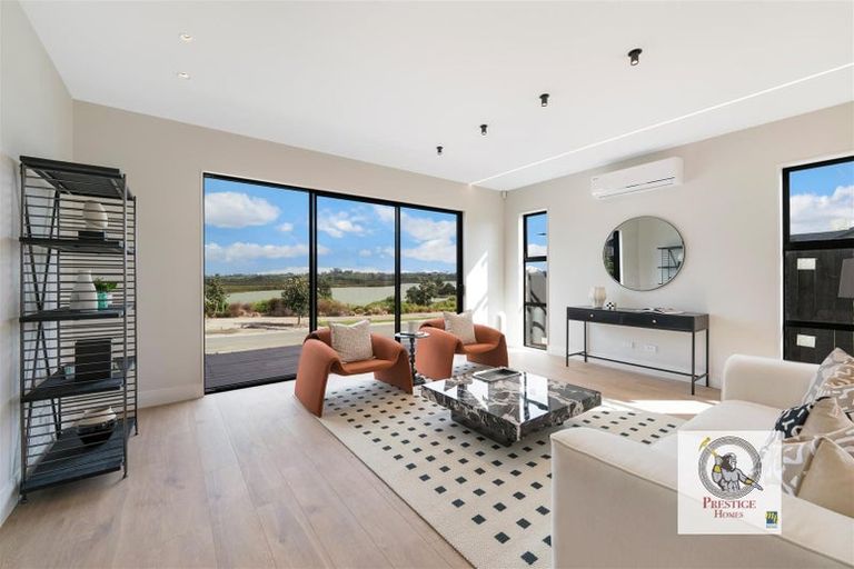 Photo of property in 26 Evergreen Parade, Rosehill, Papakura, 2113