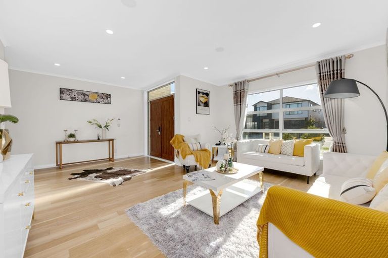 Photo of property in 3 Puoro Street, Flat Bush, Auckland, 2019