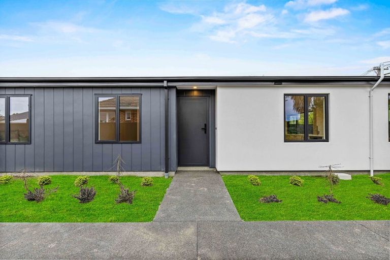 Photo of property in 10a Farquhars Road, Redwood, Christchurch, 8051