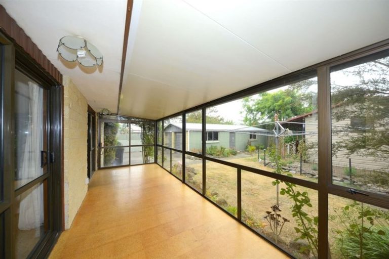 Photo of property in 56 Royal Park Drive, Parklands, Christchurch, 8083