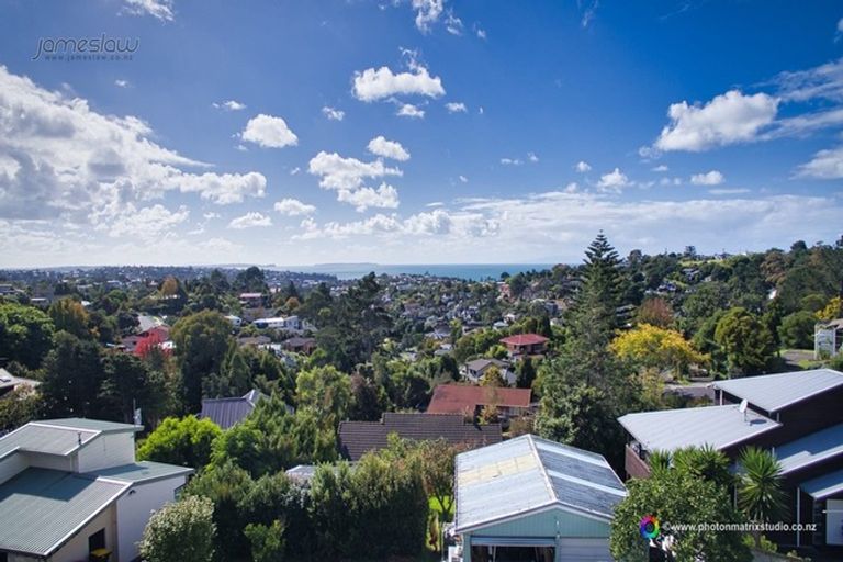 Photo of property in 545 East Coast Road, Browns Bay, Auckland, 0630