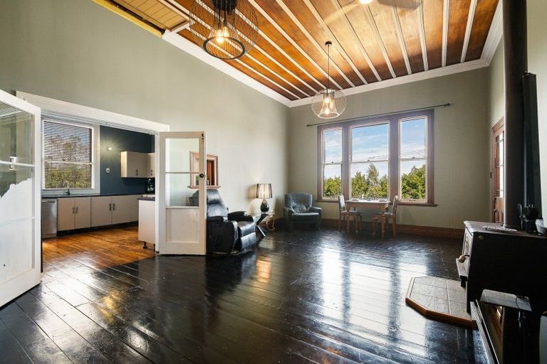 Photo of property in 50 Kimber Street, Halcombe, Feilding, 4779