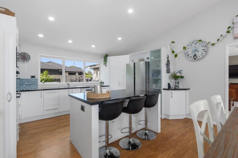 Photo of property in 14 Dip Road, Jacks Point, 9371