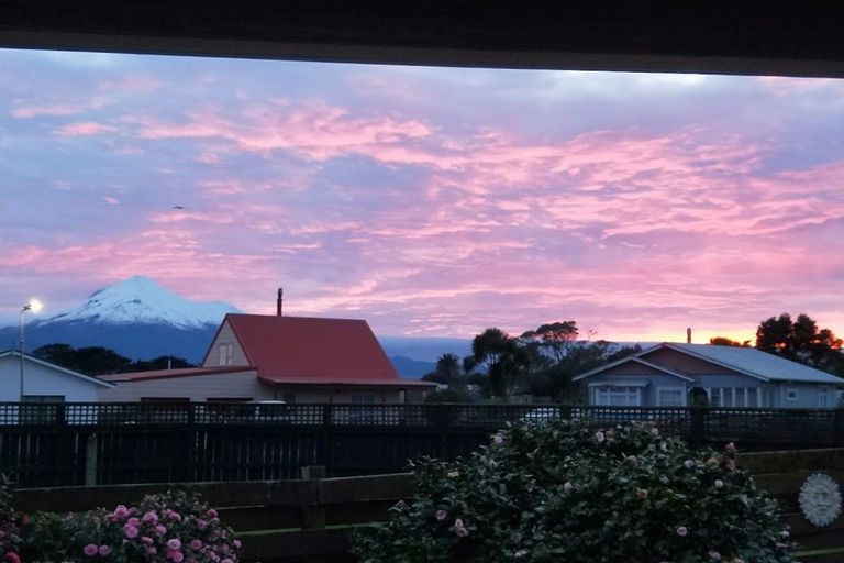 Photo of property in 13 Ponderosa Place, Opunake, 4616