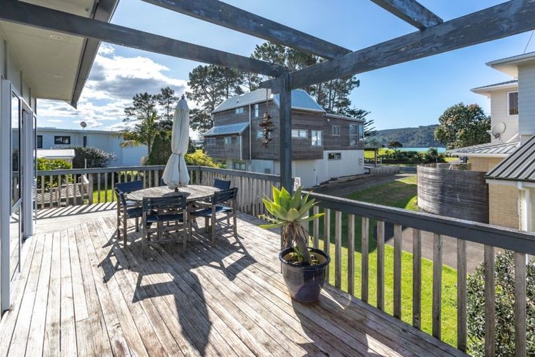 Photo of property in 103a Seaview Road, Whangamata, 3620
