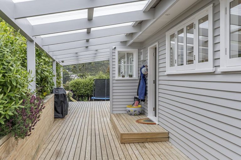 Photo of property in 23 Hudson Street, Island Bay, Wellington, 6023