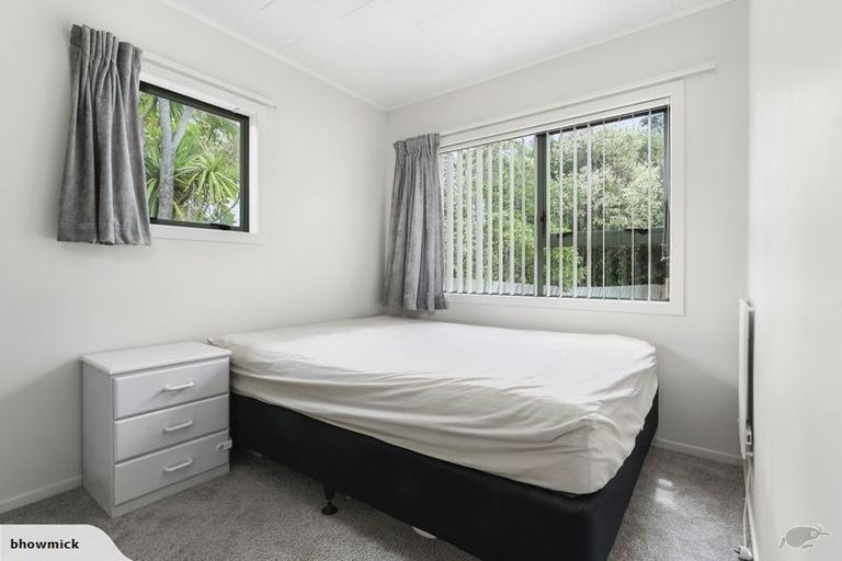 Photo of property in 14 Sari Place, Massey, Auckland, 0614