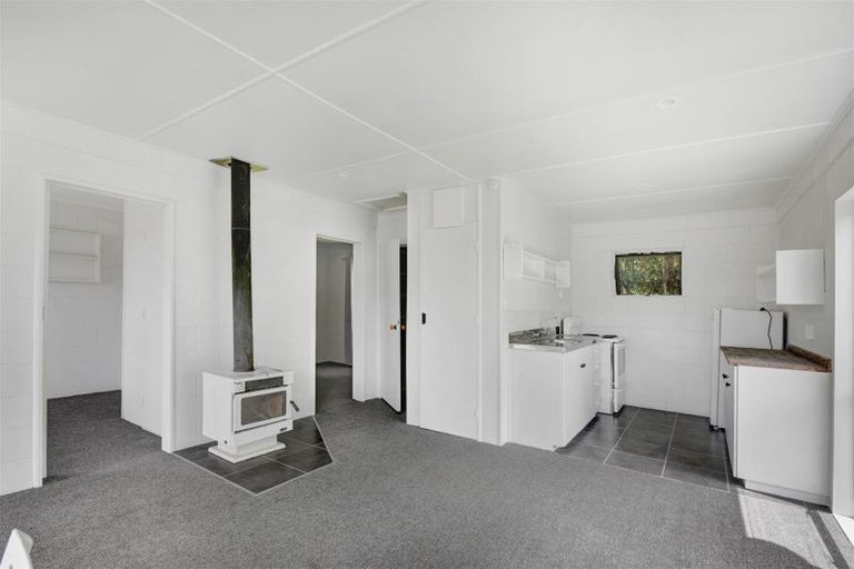Photo of property in 44 Beach Road, Waikawa, Picton, 7220
