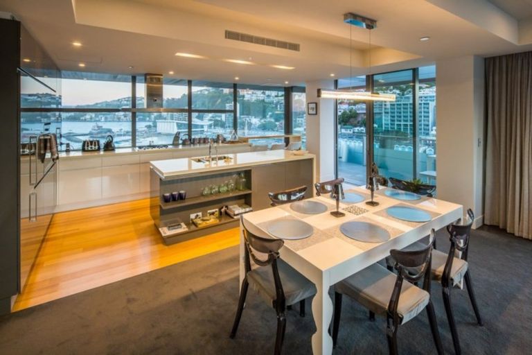 Photo of property in Clyde Quay Wharf, 5/8a Clyde Quay Wharf, Te Aro, Wellington, 6011