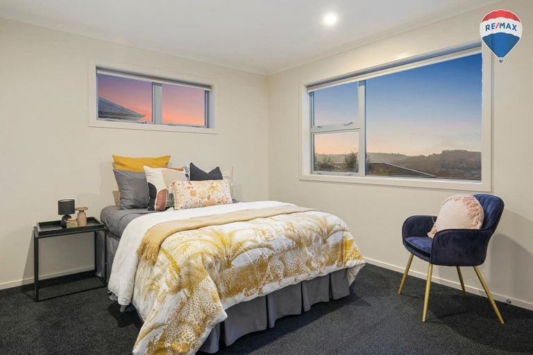 Photo of property in 137 Endeavour Drive, Whitby, Porirua, 5024