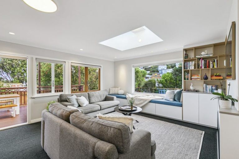 Photo of property in 89 Tauhinu Road, Miramar, Wellington, 6022