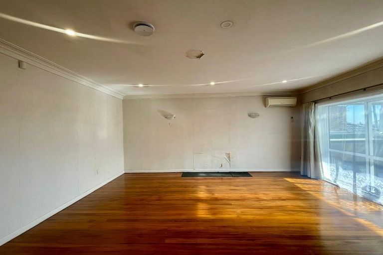 Photo of property in 69 Terry Street, Blockhouse Bay, Auckland, 0600