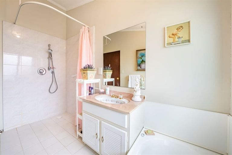 Photo of property in 390b Fergusson Drive, Heretaunga, Upper Hutt, 5018