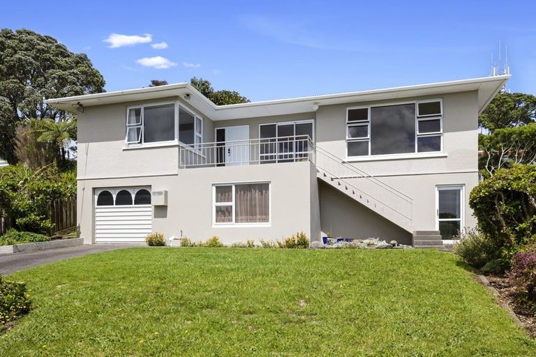 Photo of property in 12 Havelock Place, Blagdon, New Plymouth, 4310
